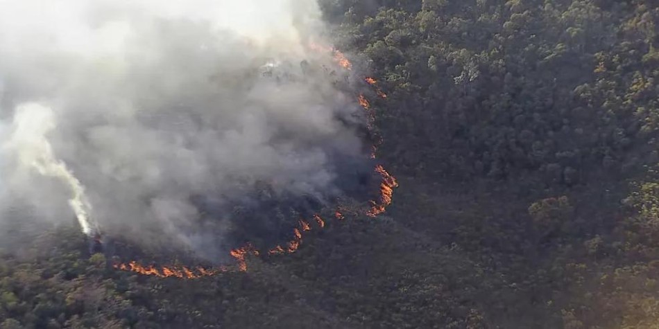 Incêndio de grandes proporções consome o Parque Nacional da Serra do Gandarela
