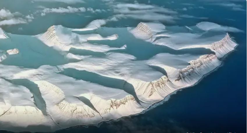 Gelo marinho da Antártica atinge baixa histórica no inverno