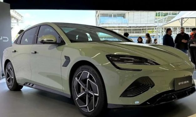 BYD Seal é desmontado por especialistas de Wall Street: recado para a Tesla