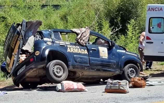 Acidente envolvendo três veículos deixa três mortos na MG-179, entre Poço Fundo e São João da Mata, MG