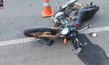 Motociclista de 23 anos morre após batida com carreta no Sul de Minas