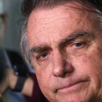 Em prisão domiciliar, Bolsonaro solicita ao STF permissão para exames em hospital