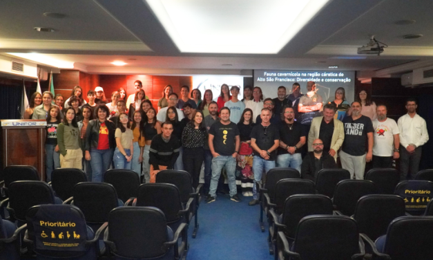 Florada no Carste recebe público no Unifor-MG