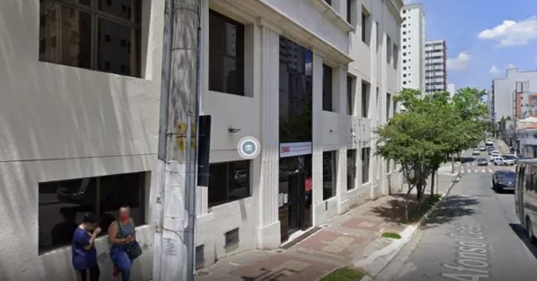 Google terá que indenizar diarista que aparece em imagem do Street View