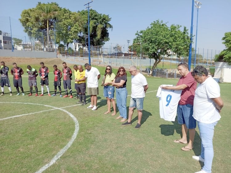 Country Clube presta homenagem a Ronaldo Félix