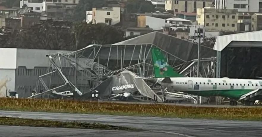 Hangar desaba com chuva forte no aeroporto da Pampulha