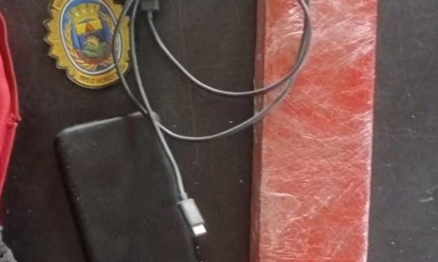 Motorista de app pede socorro usando pisca-alerta, e passageiro é preso em MG