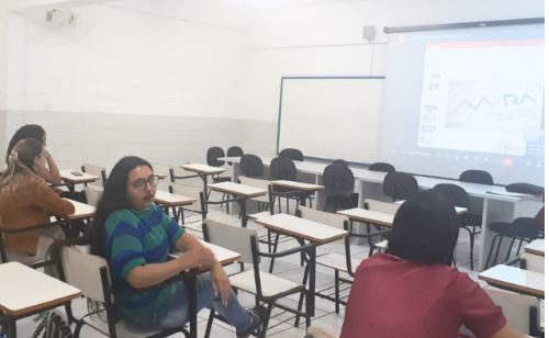 Professora do Unifor-MG apresentou palestra sobre preservação do patrimônio histórico e cultural