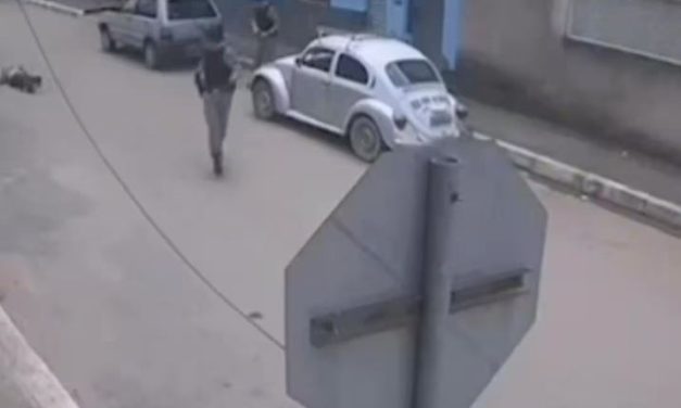 Jovem com esquizofrenia ameaça policiais com faca e morre baleado com 8 tiros em MG