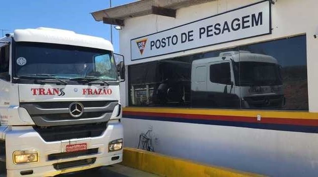 DER-MG acompanha aferição de balanças de pesagem na MG-439