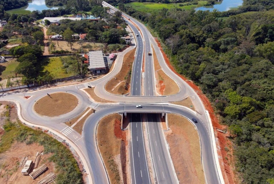 Sistema MG-050 deve receber 256 mil veículos no feriado de quinta-feira