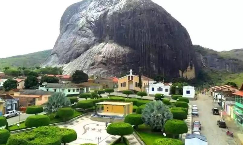 Prefeito de cidade mineira processa o próprio município para receber R$ 26 mil