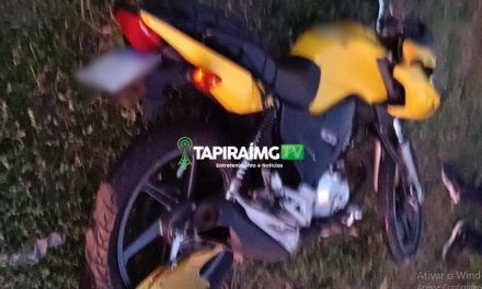 Homem fica ferido em acidente envolvendo motocicleta e caminhão na BR-262