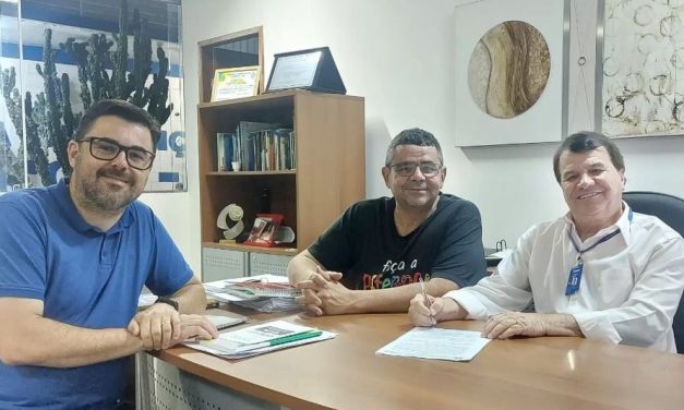 Banco Municipal de Alimentos e Unifor-MG renovam convênio do Projeto Horta Urbana