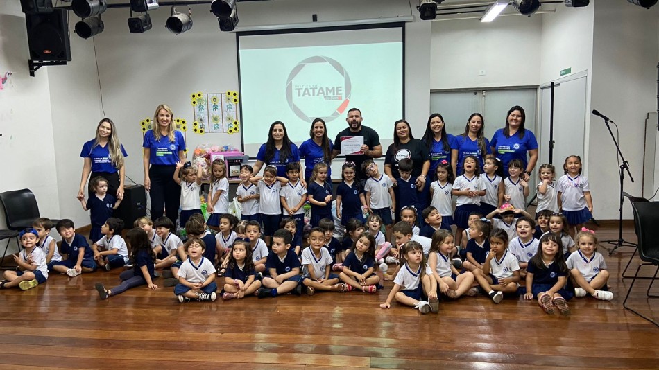 Tatame do Bem recebe doação de campanha de alunos do Colégio Santa Teresinha