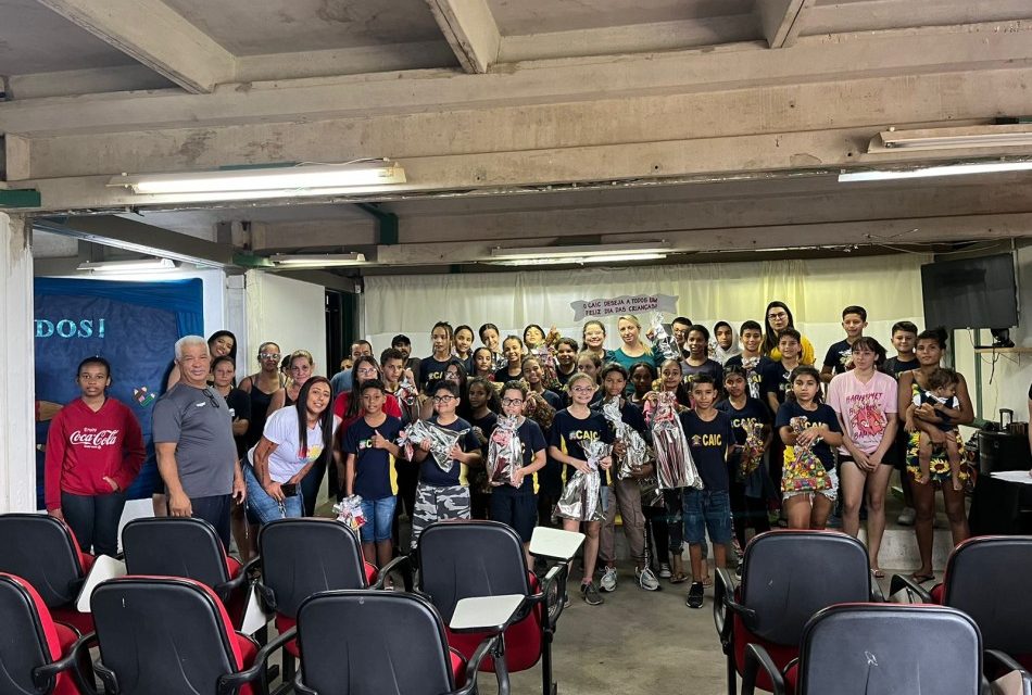 Pais e alunos do Caic comemoram o ‘Dia das Crianças’