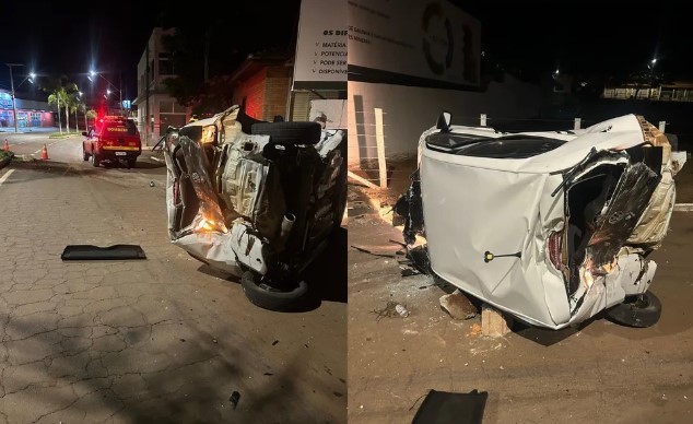 Carro capota após bater em canteiro de avenida durante perseguição policial