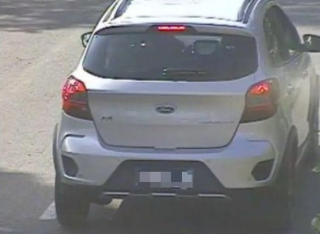 Mulher pega carro de loja para testar e não devolve o veículo