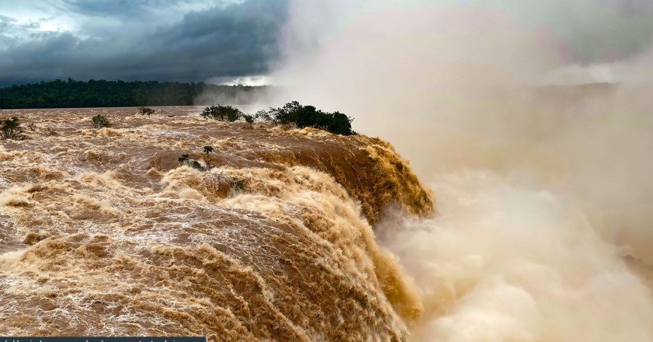 Depois de vazão recorde, volume nas Cataratas do Iguaçu diminui