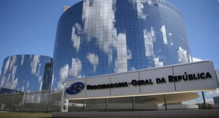 PGR pede invalidação de normas que diferenciam homens e mulheres para ingresso nas Forças Armadas