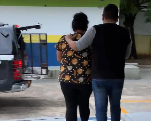Mulher é presa por abandonar pai em via pública: “Prefiro prisão do que cuidar dele”
