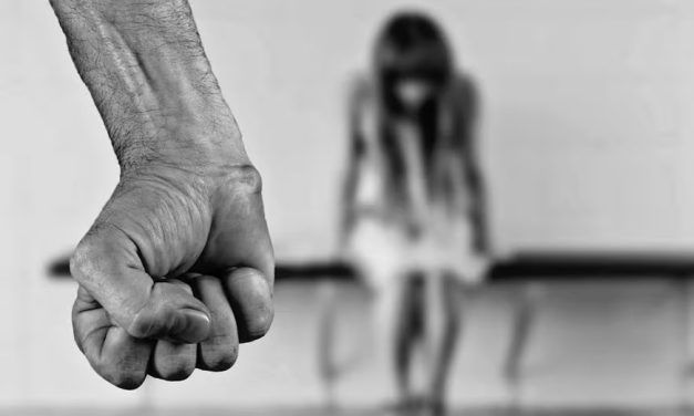 Menina de 12 anos revela ter sido abusada pelo pai, que é preso na Grande BH