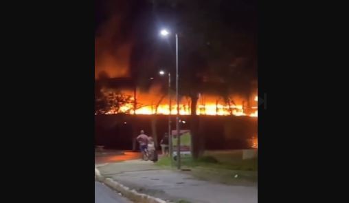 Academia pega fogo em Lagoa Santa