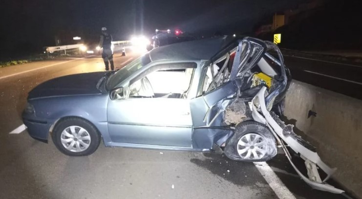 Colisão entre veículos deixa dois feridos na MG-050 em Divinópolis
