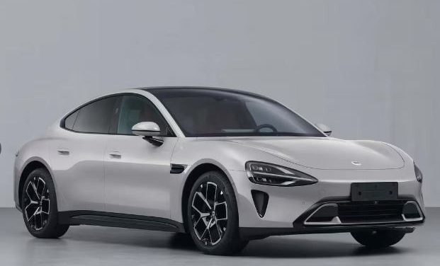 Xiaomi entra no mundo dos carros: Veja o SU7, o primeiro sedã elétrico da marca