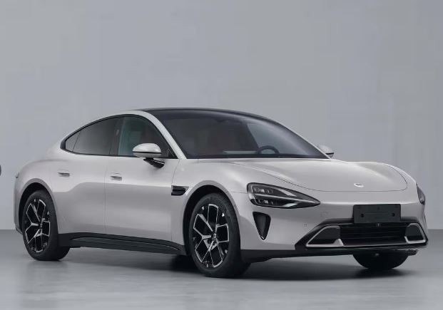 Xiaomi entra no mundo dos carros: Veja o SU7, o primeiro sedã elétrico da marca