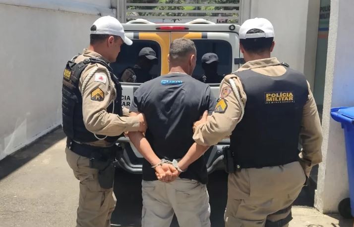 Foragido da Justiça é preso após dar nome falso em abordagem policial, em Poços de Caldas
