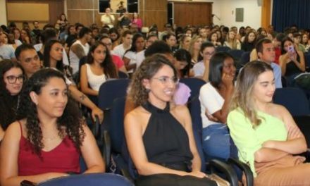 Lançamento de livro e de revista do curso de Direito é realizado no Unifor-MG