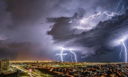 Brasil registra mais de 800 mortes por raios em 10 anos