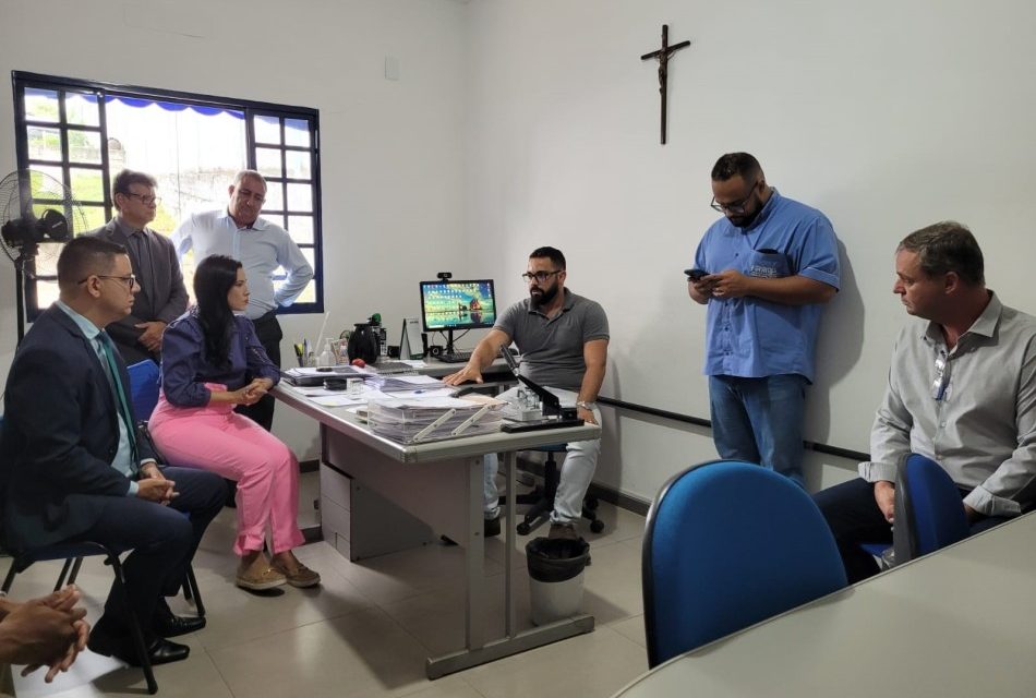 Vereadores visitam o Saae cobrando soluções em favor da população