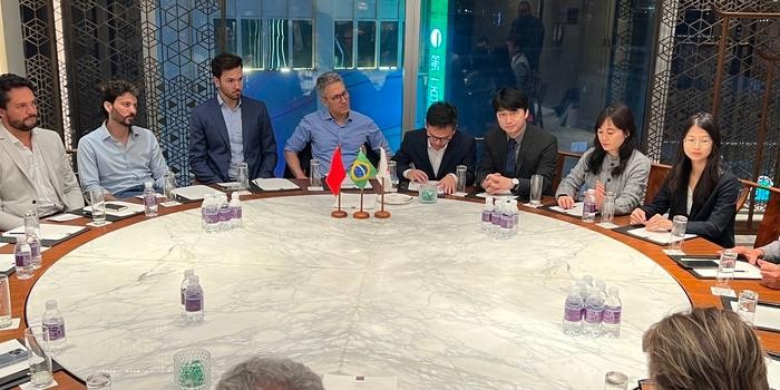Na China, Zema fecha negociação para construção de fábrica de biotecnologia em Minas