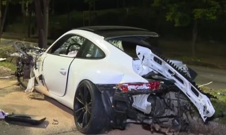 Acidente com Porsche deixa uma vítima fatal, motorista foi preso