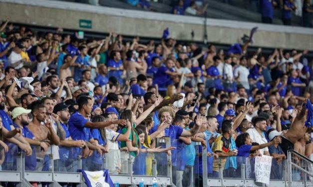 Cruzeiro anuncia entrada gratuita para mulheres e crianças contra Palmeiras