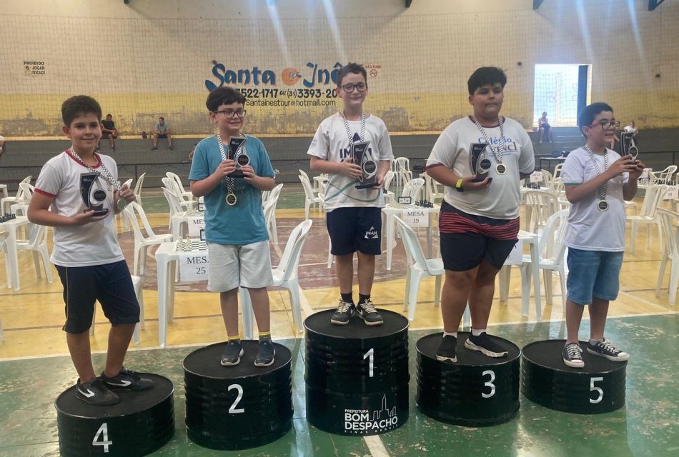 Formiguenses brilham em torneio de xadrez realizado em Bom Despacho