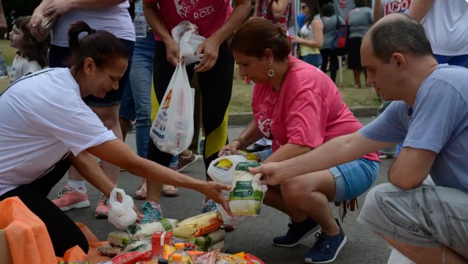 Natal sem Fome distribui 2 mil toneladas de alimentos em todo o país