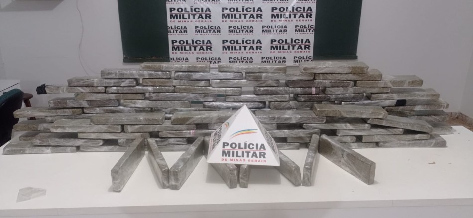 PM em Pimenta localiza 100 quilos de maconha em porta malas de carro vindo do Paraná