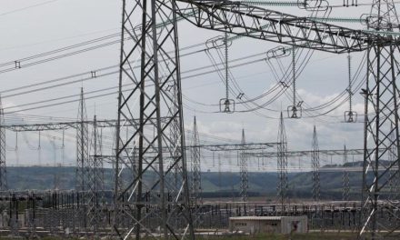 A partir de janeiro, 165 mil empresas poderão trocar fornecedor de energia elétrica