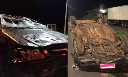 Motorista bêbado e inabilitado capota carro na MG-260, em Cláudio