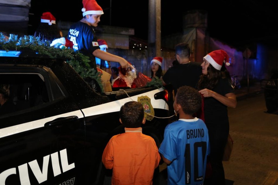 Polícia Civil promove Campanha Natal Solidário em Arcos e Pains