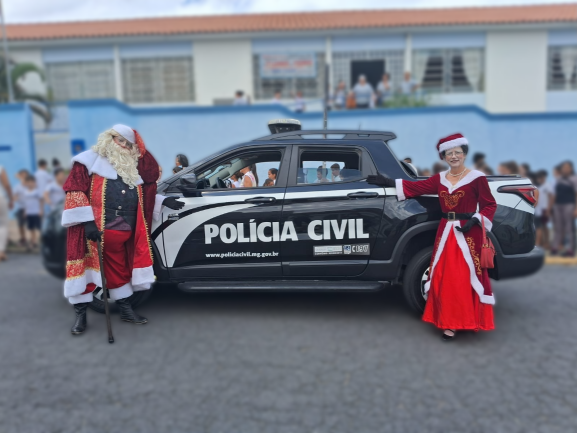 Polícia Civil participa das festividades de Natal em escola de Pará de Minas