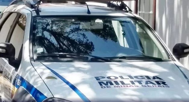 Caminhão furtado em Arcos é localizado na Fernão Dias