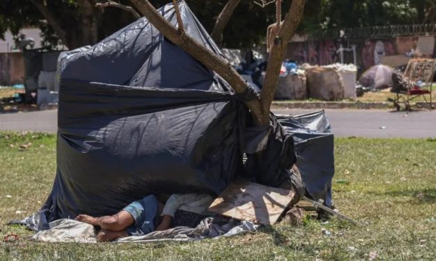 População em situação de rua é tema de redação da reaplicação do Enem