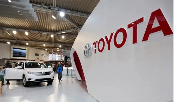 Montadora da Toyota interrompe produção no Japão após admitir que alterou testes de segurança por 30 anos