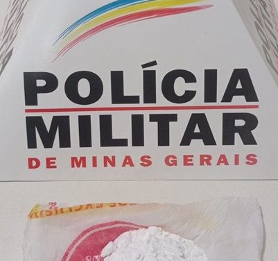 Jovem é preso suspeito de tráfico, em Pimenta