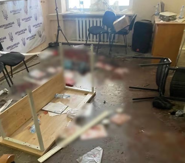 Deputado explode granadas em reunião de prefeitura na Ucrânia; 1 morto e 26 feridos