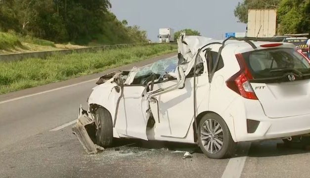 Acidente na Fernão Dias deixa um homem morto e uma mulher ferida